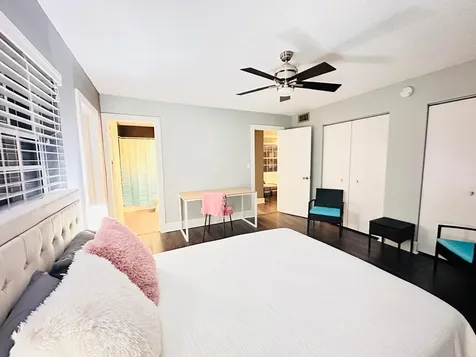 2424 NE 9th Street Fort Lauderdale FL 33304