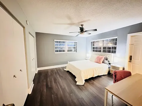 2424 NE 9th Street Fort Lauderdale FL 33304