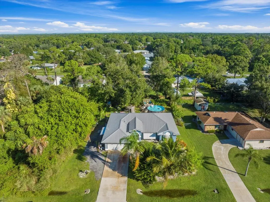 7008 Pacific Avenue Fort Pierce FL 34951