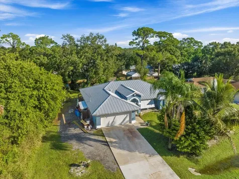 7008 Pacific Avenue Fort Pierce FL 34951