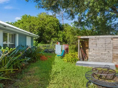 7008 Pacific Avenue Fort Pierce FL 34951