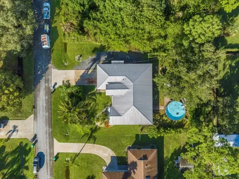 7008 Pacific Avenue Fort Pierce FL 34951