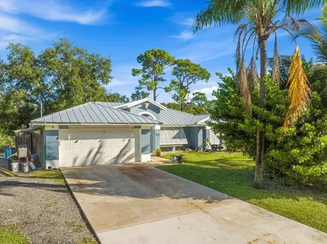 7008 Pacific Avenue Fort Pierce FL 34951