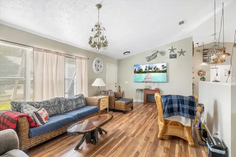 7008 Pacific Avenue Fort Pierce FL 34951