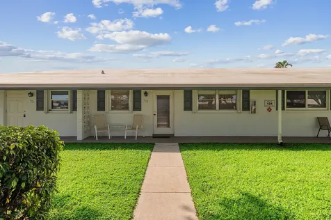 101 Leisure Lake Circle Boynton Beach FL 33426