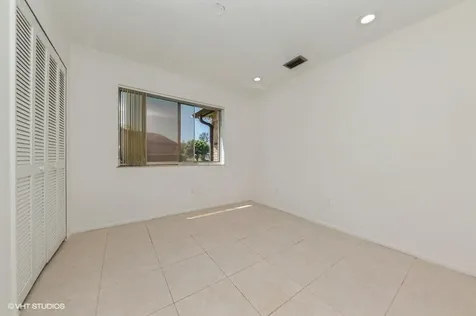 148 Village Walk Drive Royal Palm Beach FL 33411