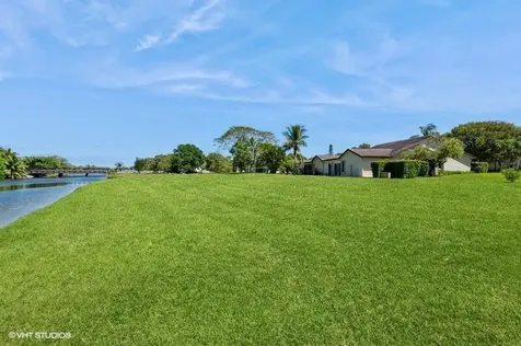 148 Village Walk Drive Royal Palm Beach FL 33411