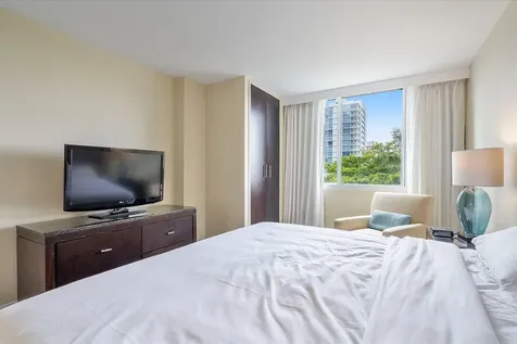 2670 E Sunrise Boulevard Fort Lauderdale FL 33304