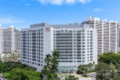 2670 E Sunrise Boulevard Fort Lauderdale FL 33304