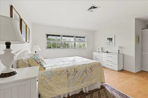 233 Rio Vista Circle Atlantis FL 33462