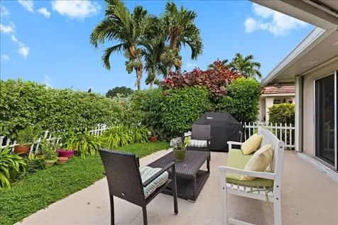 233 Rio Vista Circle Atlantis FL 33462