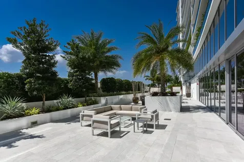 1180 N Federal Highway Fort Lauderdale FL 33304