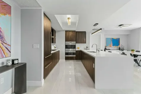1180 N Federal Highway Fort Lauderdale FL 33304