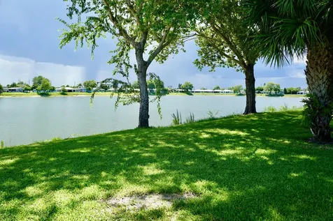 13949 Adelfa Avenue Fort Pierce FL 34951