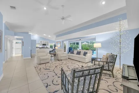8216 Se Governors Way Hobe Sound FL 33455