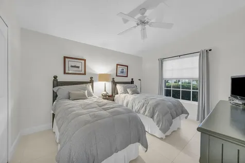 8216 Se Governors Way Hobe Sound FL 33455