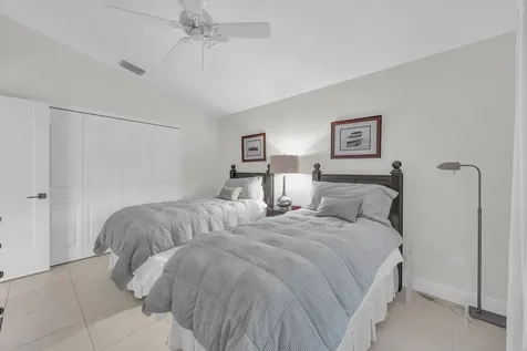 8216 Se Governors Way Hobe Sound FL 33455