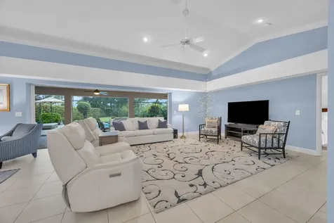 8216 Se Governors Way Hobe Sound FL 33455