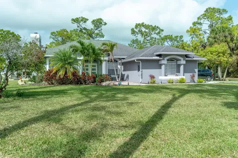 Loxahatchee Groves FL 33470