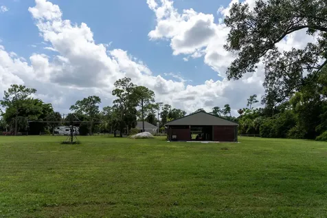 Loxahatchee Groves FL 33470