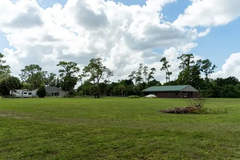 Loxahatchee Groves FL 33470