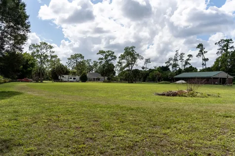 Loxahatchee Groves FL 33470