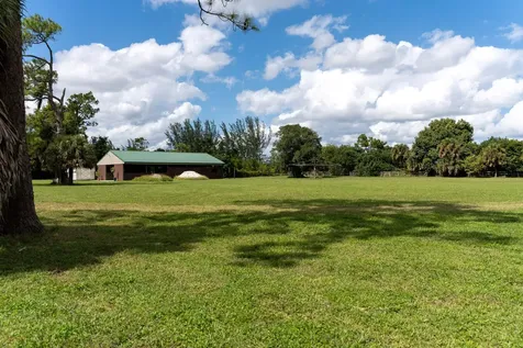 Loxahatchee Groves FL 33470