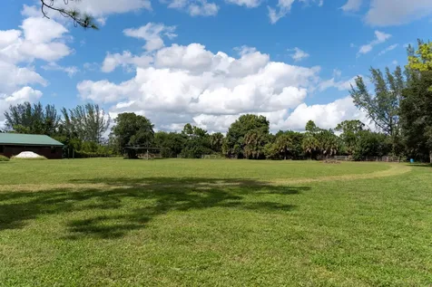 Loxahatchee Groves FL 33470