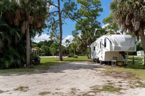 Loxahatchee Groves FL 33470