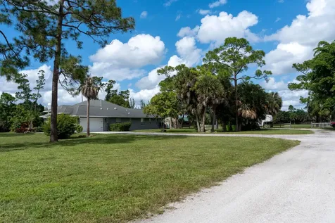 Loxahatchee Groves FL 33470