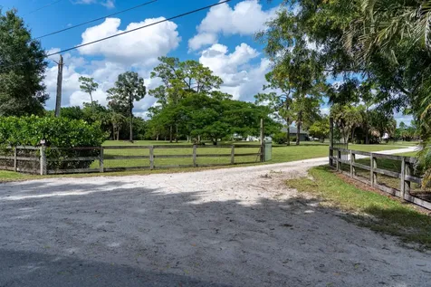 Loxahatchee Groves FL 33470