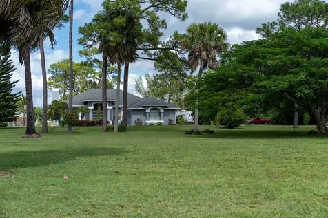 Loxahatchee Groves FL 33470