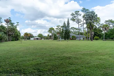 Loxahatchee Groves FL 33470