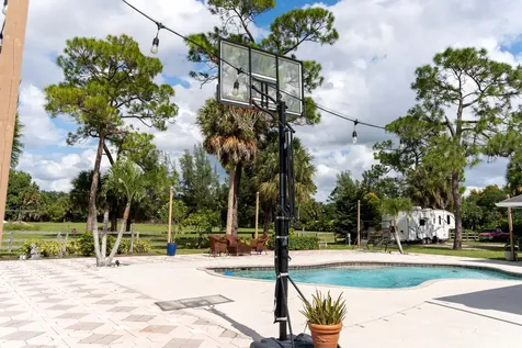 Loxahatchee Groves FL 33470