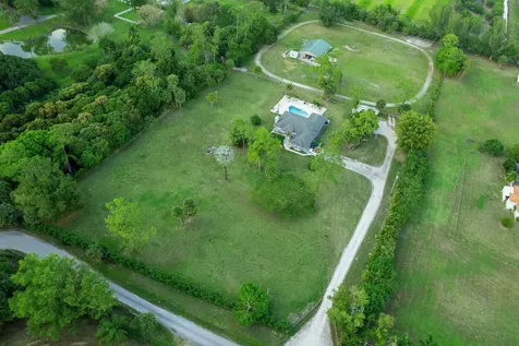 Loxahatchee Groves FL 33470