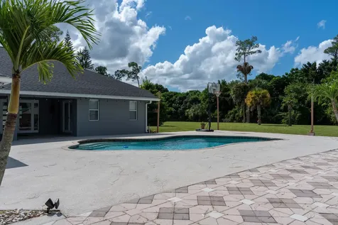 Loxahatchee Groves FL 33470