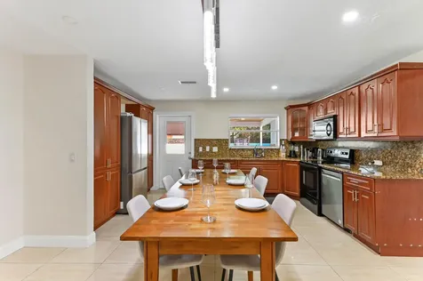 2128 Dock Street West Palm Beach FL 33401
