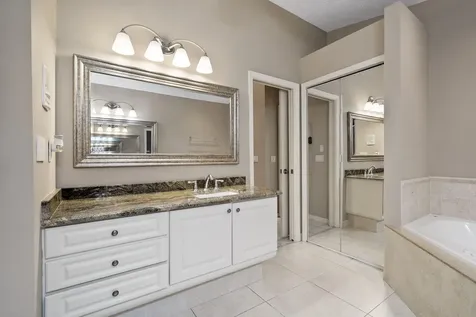 471 Se Ron Rico Terrace Port Saint Lucie FL 34983