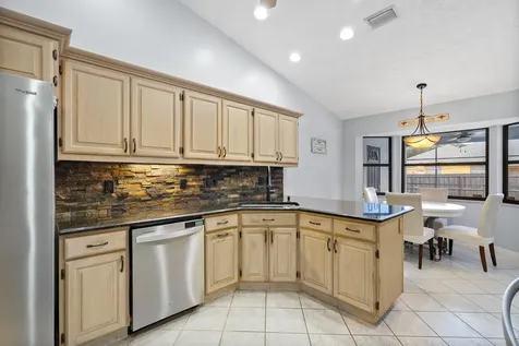 471 Se Ron Rico Terrace Port Saint Lucie FL 34983