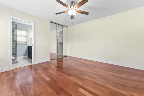 38 Essex Court Royal Palm Beach FL 33411