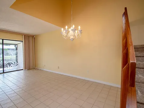 1102 Se Mitchell Avenue Port Saint Lucie FL 34952