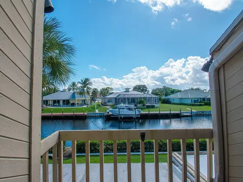 1102 Se Mitchell Avenue Port Saint Lucie FL 34952