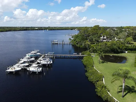 1102 Se Mitchell Avenue Port Saint Lucie FL 34952