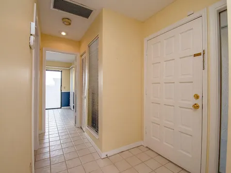 1102 Se Mitchell Avenue Port Saint Lucie FL 34952