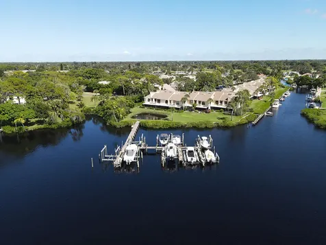 1102 Se Mitchell Avenue Port Saint Lucie FL 34952