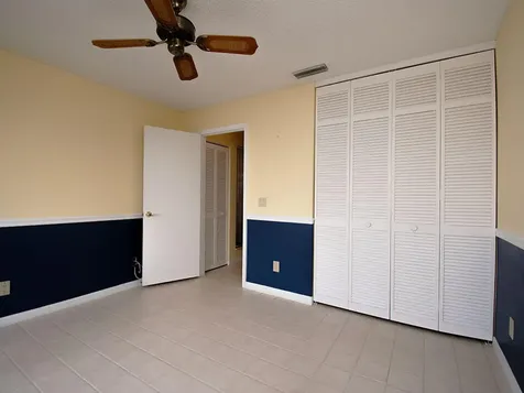 1102 Se Mitchell Avenue Port Saint Lucie FL 34952