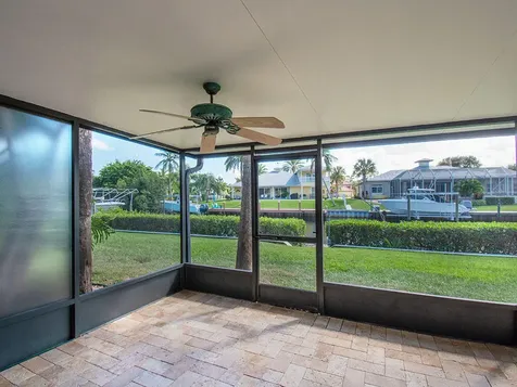 1102 Se Mitchell Avenue Port Saint Lucie FL 34952