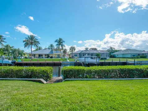 1102 Se Mitchell Avenue Port Saint Lucie FL 34952
