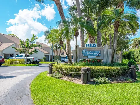 1102 Se Mitchell Avenue Port Saint Lucie FL 34952