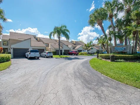 1102 Se Mitchell Avenue Port Saint Lucie FL 34952